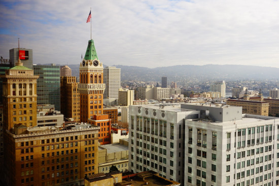 Oakland_Skyline1-550x367